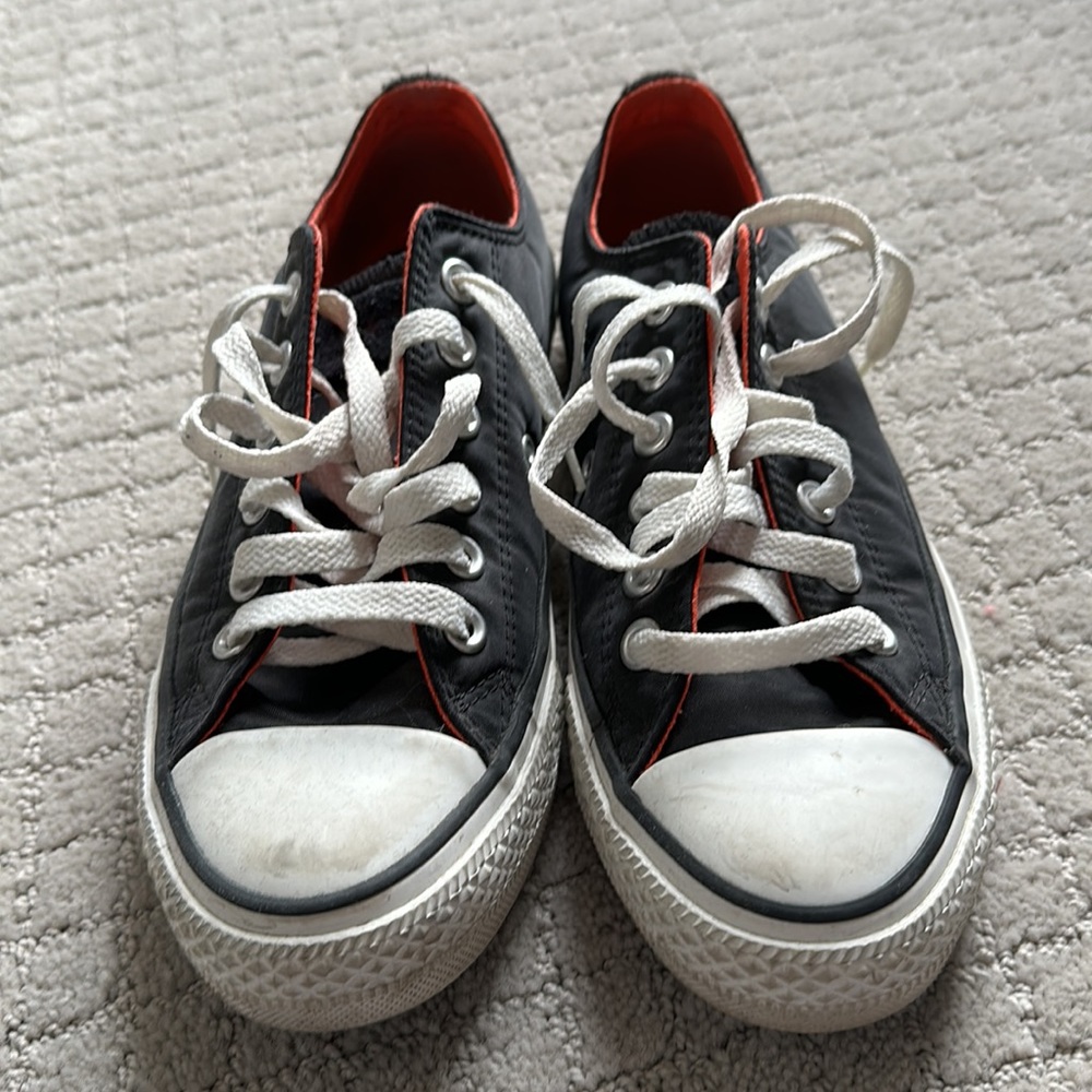 Converse - Picture 2 of 6